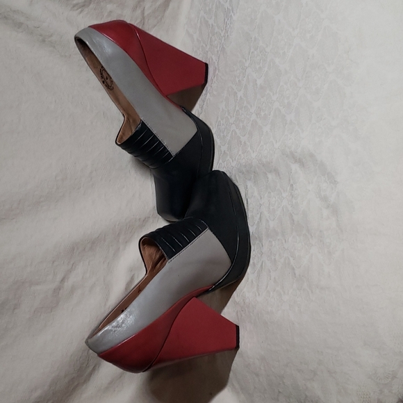 John Fluevog Portside Chunky Heel Color Block Pump - Picture 6 of 12